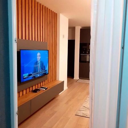 Banesa Ne Qender Te Pejes Apartment Ngoại thất bức ảnh