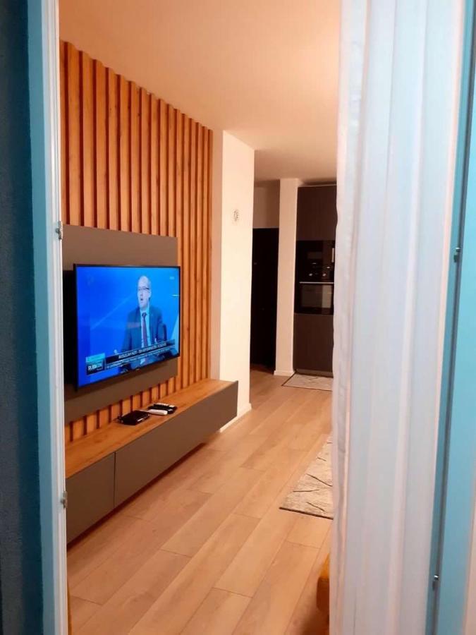 Banesa Ne Qender Te Pejes Apartment Ngoại thất bức ảnh
